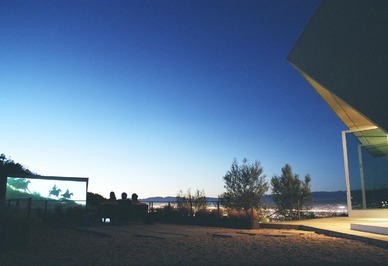 Illustration for article titled Is This the Ultimate Outdoor Home Theater? Answer: Yes